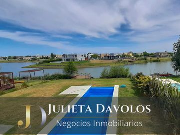 Casa en Venta 6 ambientes Barrio El Canton Norte a la laguna y con pileta