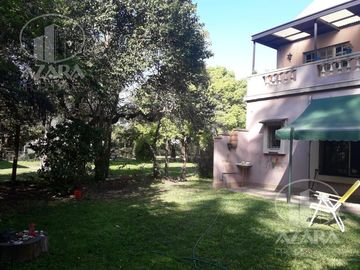 PH 2 ambientes con jardín en Barrio Cerrado 