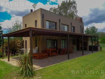RETASADA - Venta Casa - Chacras del Molino / Exaltación de la Cruz