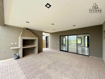 Venta casa a estrenar San Sebastián Area 13 con 3 dormitorios