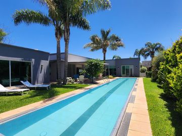 Casa en Venta - Barrio cerrado Funes Hills Cadaques