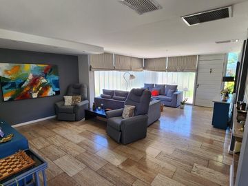 Casa en Venta - Barrio cerrado Funes Hills Cadaques