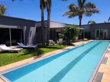 Casa en Venta - Barrio cerrado Funes Hills Cadaques