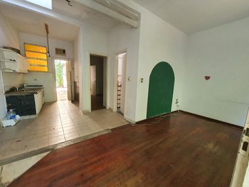 Casa en  Acevedo al 500 Lomas de Zamora