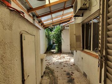 Casa en  Acevedo al 500 Lomas de Zamora