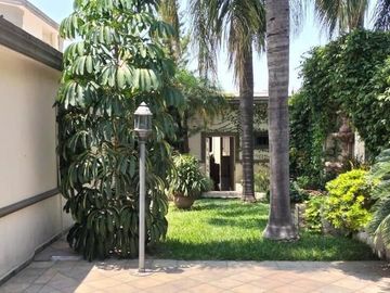 CASA EN VENTA CONTRY LA SILLA