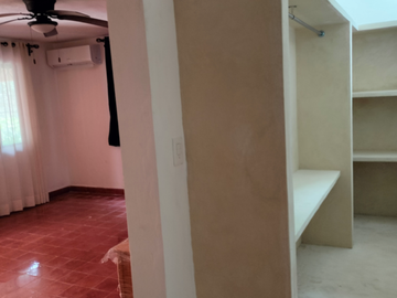 La Casa  del Árbol Club de Golf La Ceiba Recién Remodelada .