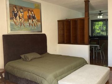 La Casa  del Árbol Club de Golf La Ceiba Recién Remodelada .