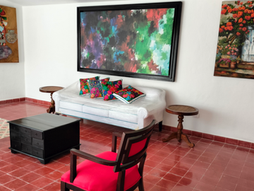 La Casa  del Árbol Club de Golf La Ceiba Recién Remodelada .