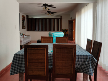 La Casa  del Árbol Club de Golf La Ceiba Recién Remodelada .
