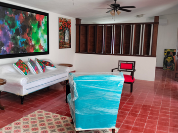 La Casa  del Árbol Club de Golf La Ceiba Recién Remodelada .