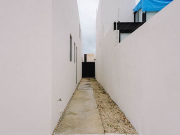 Casa en Venta de entrega inmediata en privada ALMENA, Dzitya, Mérida Yucatán