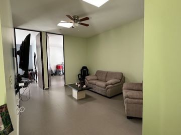 Casa Vanguardia en Venta | 2 Plantas | San José Tulipanes | Mérida Yucatán.
