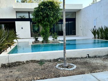 Casa en Venta Flor de Maria en Conkal Yucatan.