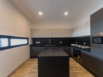 Casa en Venta con sistema inteligente en privada Tamara en Mérida Yucatán.