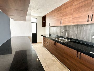 Casa en Venta en Privada Zendera Conkal.