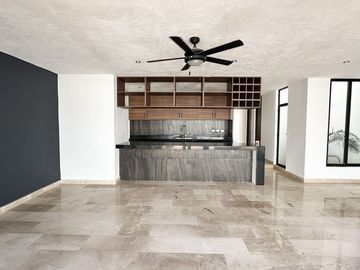 Casa en Venta en Privada Zendera Conkal.