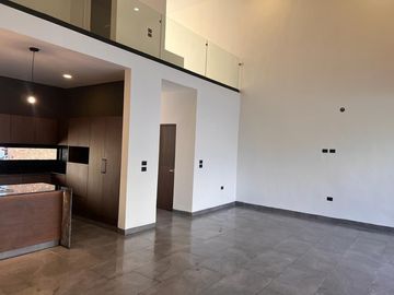 Casa en Venta en privada Parque Natura en Cholul, Mérida Yucatán..