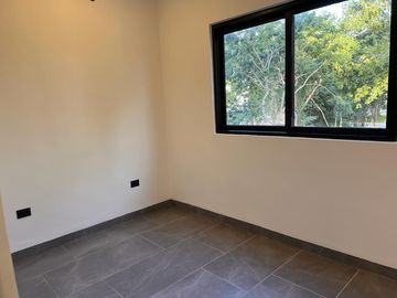 Casa en Venta en privada Parque Natura en Cholul, Mérida Yucatán..