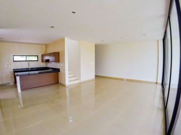 Casa en Venta en residencial Plenum en Cholul en Mérida Yucatán.