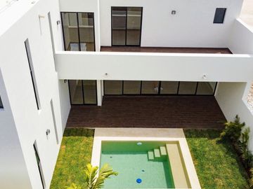 Casa en Venta en residencial Plenum en Cholul en Mérida Yucatán.