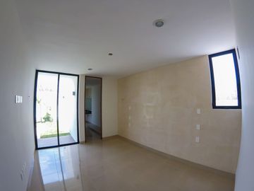Casa en Venta en residencial Plenum en Cholul en Mérida Yucatán.