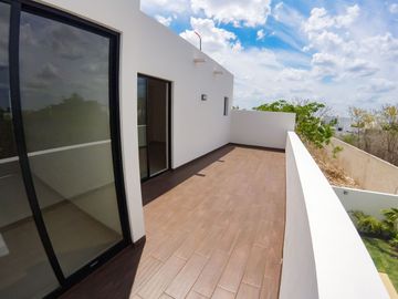 Casa en Venta en residencial Plenum en Cholul en Mérida Yucatán.
