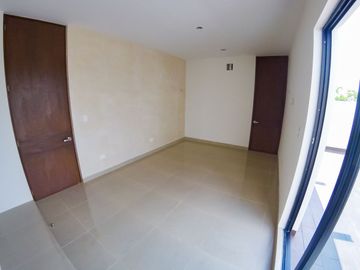 Casa en Venta en residencial Plenum en Cholul en Mérida Yucatán.
