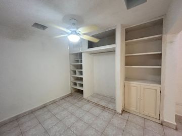 Casa en Venta de una planta en esquina en Colonia Bojórquez en Mérida Yucatán.