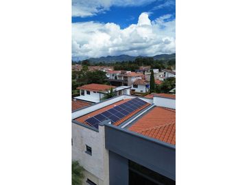 SE VENDE O SE RENTA CASA EN UNIDAD CERRADA EN LA CEJA INMUEBLE DE LUJO