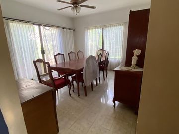 Casa en esquina en venta en Jardines de Mérida