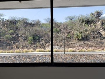 En Venta Hermosa Residencia de Autor en Lomas de Juriquilla, 4 Niveles, ÚNICA !