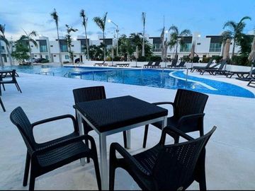 3-Bedroom House in Long Island Gated Community CANCUN, MEXICO