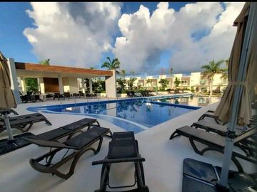 3-Bedroom House in Long Island Gated Community CANCUN, MEXICO