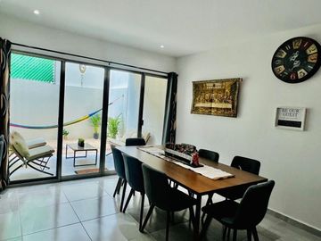 3-Bedroom House in Long Island Gated Community CANCUN, MEXICO