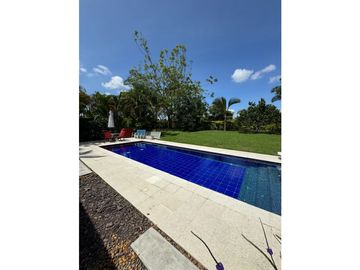 Casa campestre via la tebaida/ conjunto exclusivo del Quindio