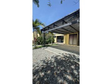 Casa campestre via la tebaida/ conjunto exclusivo del Quindio