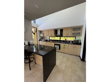 Casa campestre via la tebaida/ conjunto exclusivo del Quindio