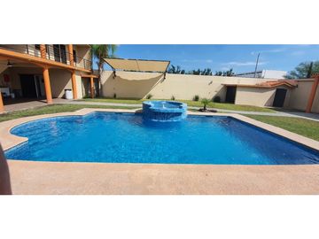 VENTA DE QUINTA EN  VALLE DE ZUAZUA