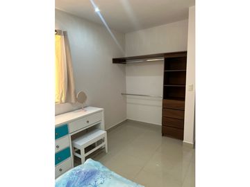 VENTA CASA EN ARDENNES MUY CERCA DEL AEROPUERTO COL PRIVADA