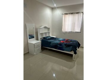 VENTA CASA EN ARDENNES MUY CERCA DEL AEROPUERTO COL PRIVADA