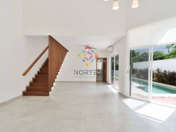 LINDA CASA CON ALBERCA EN VENTA EN LAGOS DEL SOL, CANCUN, Q.