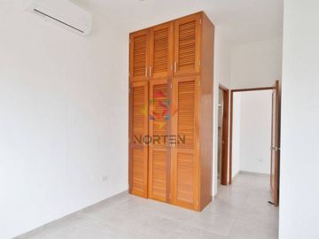 LINDA CASA CON ALBERCA EN VENTA EN LAGOS DEL SOL, CANCUN, Q.