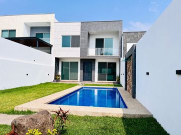 Estrene casa moderna