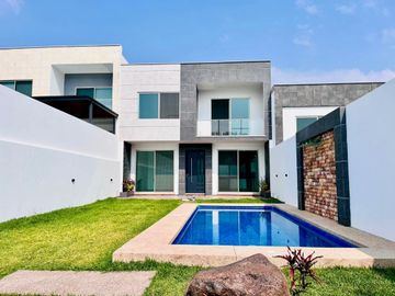 Estrene casa moderna