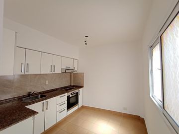 Duplex 3 Ambientes al Frente Balcón Terraza Parrilla