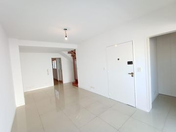 Duplex 3 Ambientes al Frente Balcón Terraza Parrilla