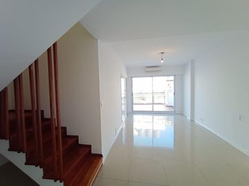 Duplex 3 Ambientes al Frente Balcón Terraza Parrilla