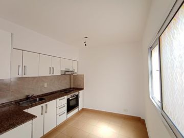 Duplex 3 Ambientes al Frente Balcón Terraza Parrilla
