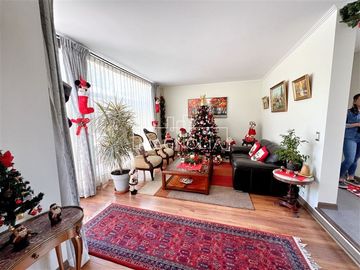 Casa en Venta en Cercana a Jumbo Chamisero